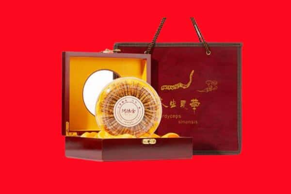 收购资讯:海门区回收冬虫夏草是按克吗